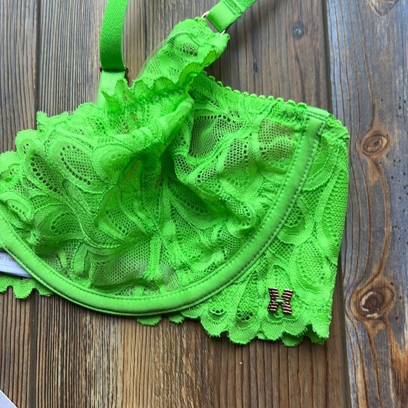 NWT Savage x Fenty Not Sorry Ultra Demi Unlined Lace Bra 38C - Picture 3 of 10